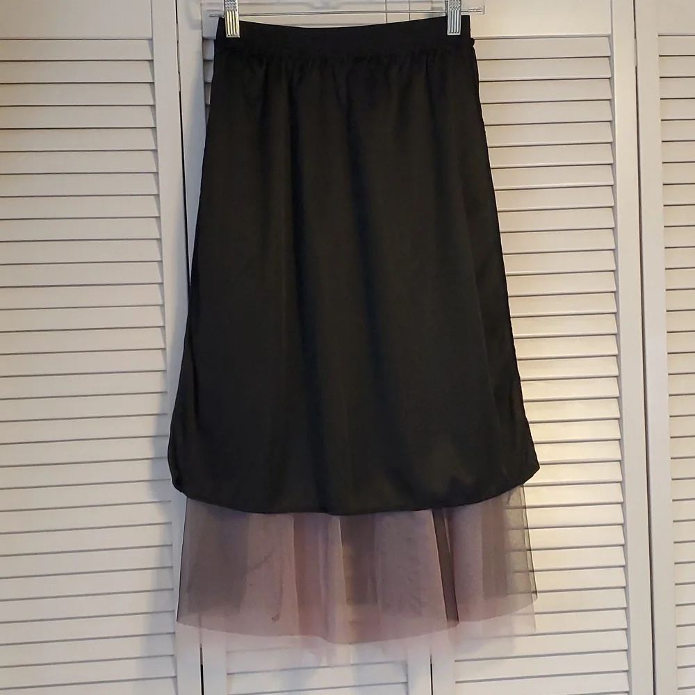 Elegant Ombre Black, Blue and Pale Pink Tulle Skirt - Picture 8 of 10